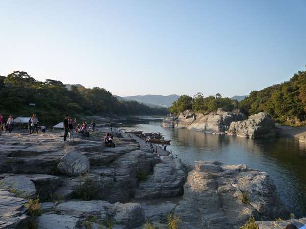 ��ʌ������̒��Ҋ��