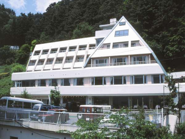 河口湖 湖のホテル